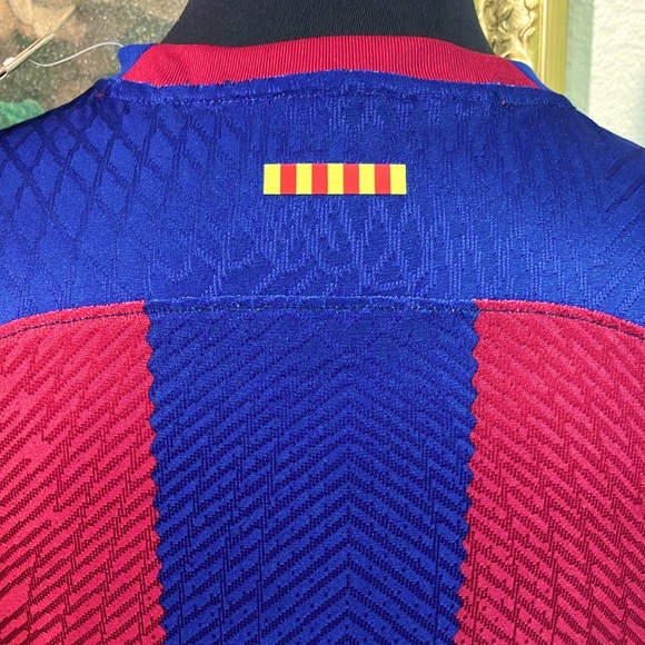Nike FC Barcelona 2023/24 Match Home
Men's Nike Dri-FIT ADV Soccer Jersey Size M - Picture 14 of 16